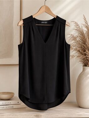 Mandy Evans Black Sleeveless‎ Crepe Blouse Women’s Large V-Neck Top